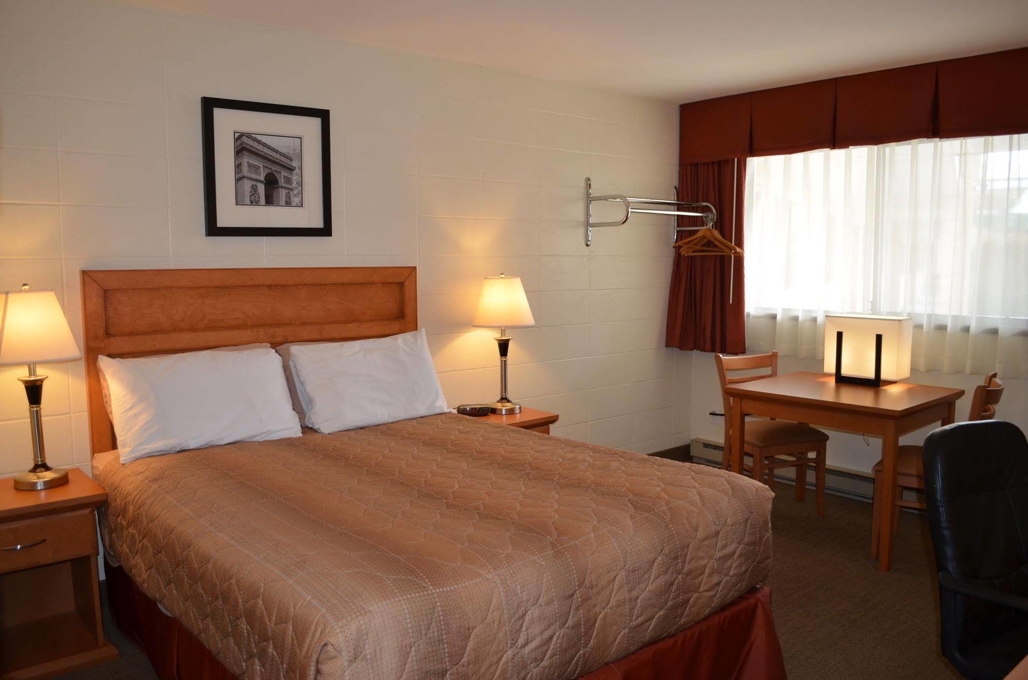 Fortune Motel Kamloops Eksteriør billede